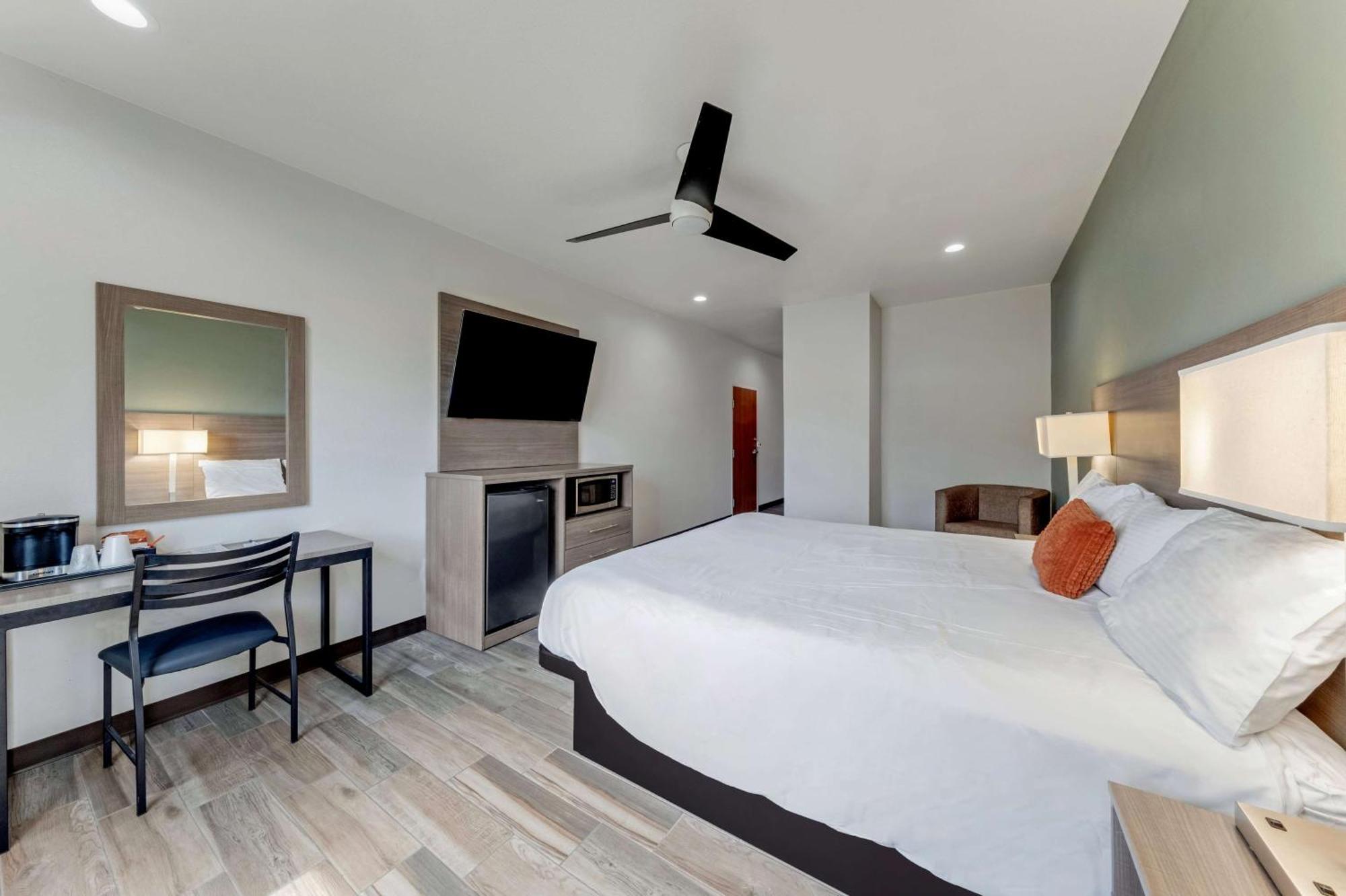 Americas Best Value Inn San Antonio Downtown Riverwalk Exterior photo