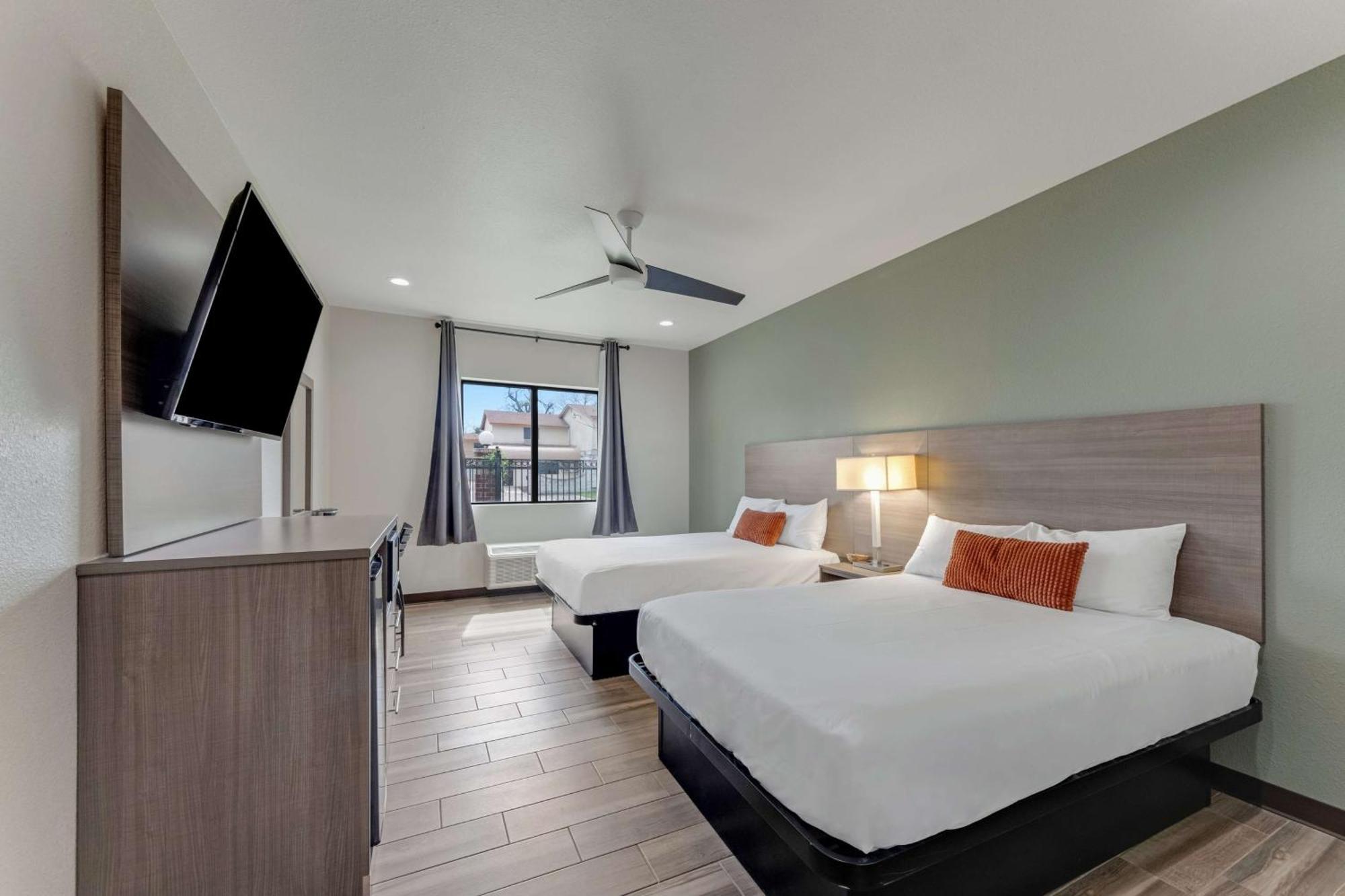 Americas Best Value Inn San Antonio Downtown Riverwalk Exterior photo